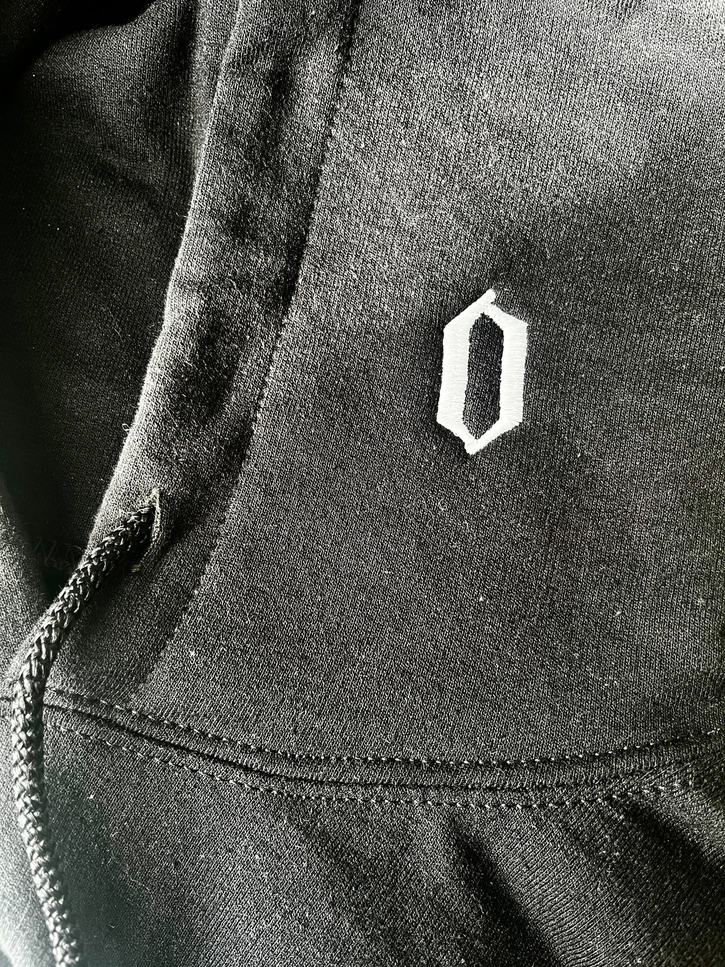 BLEACH | GRIM X BRODRAN | Sweat à capuche brodé